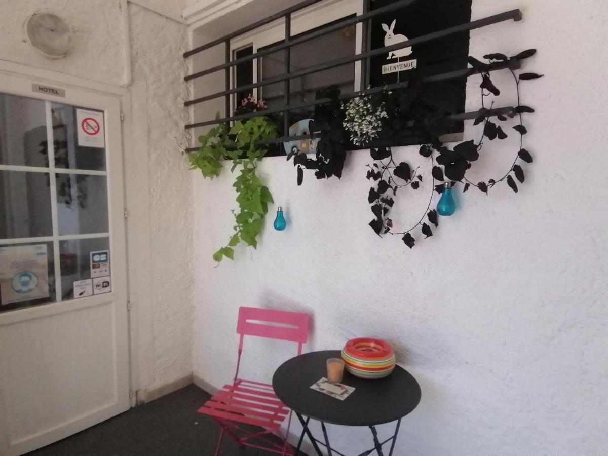 Auberge De La Petite Hutte Codolet Dış mekan fotoğraf